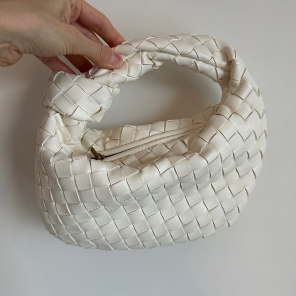 Cream Woven Bag - Picture 2 of 4